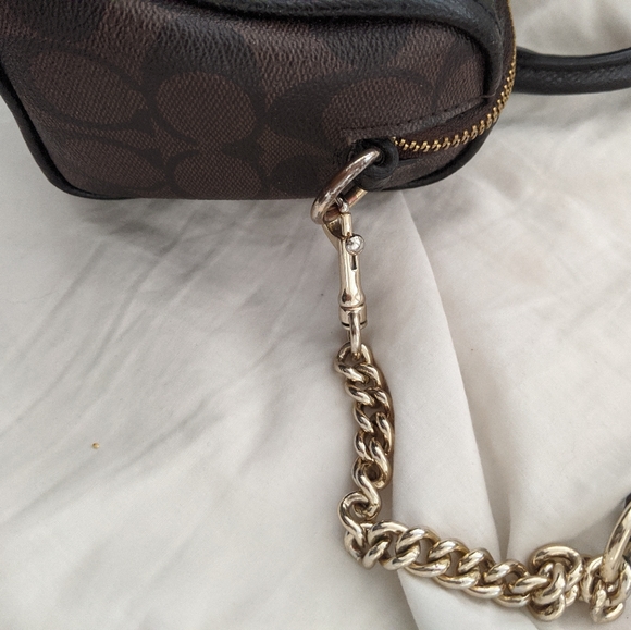 Coach purse - Picture 2 of 3